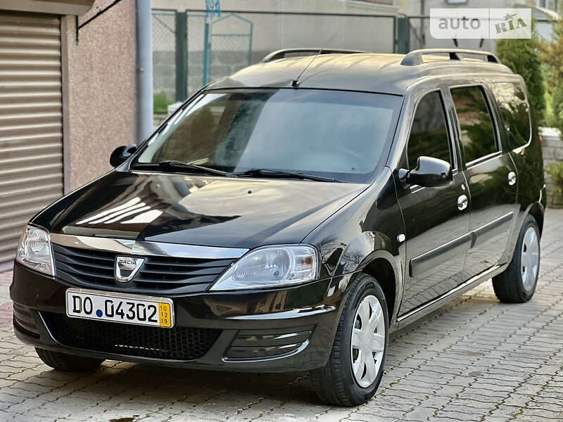 Седан Dacia Logan 2012 в Тернополе