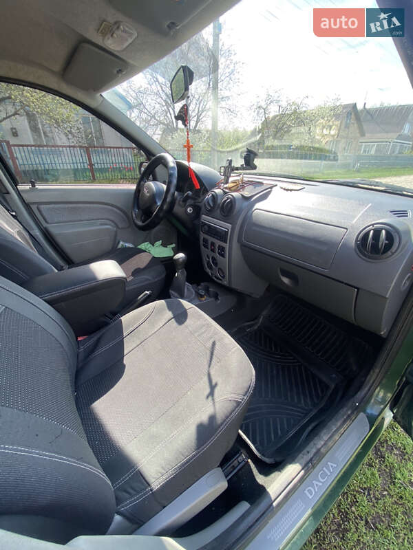 Седан Dacia Logan 2006 в Жашкове фото 6 Седан Dacia Logan 2006 в Жашкове