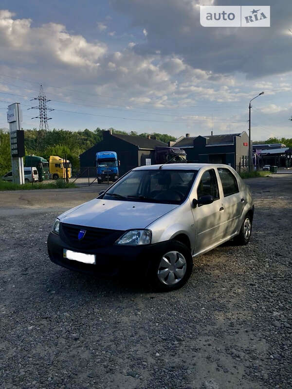 Седан Dacia Logan 2006 в Черновцах