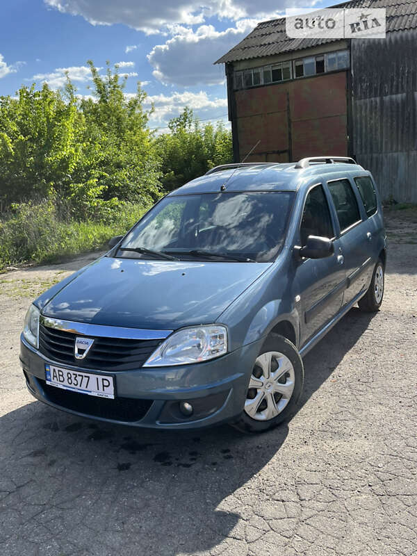 Седан Dacia Logan 2009 в Бару