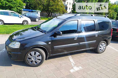 Седан Dacia Logan 2012 в Черкасах