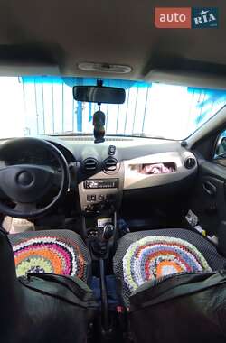 Седан Dacia Logan 2008 в 