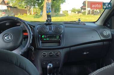 Седан Dacia Logan 2015 в 