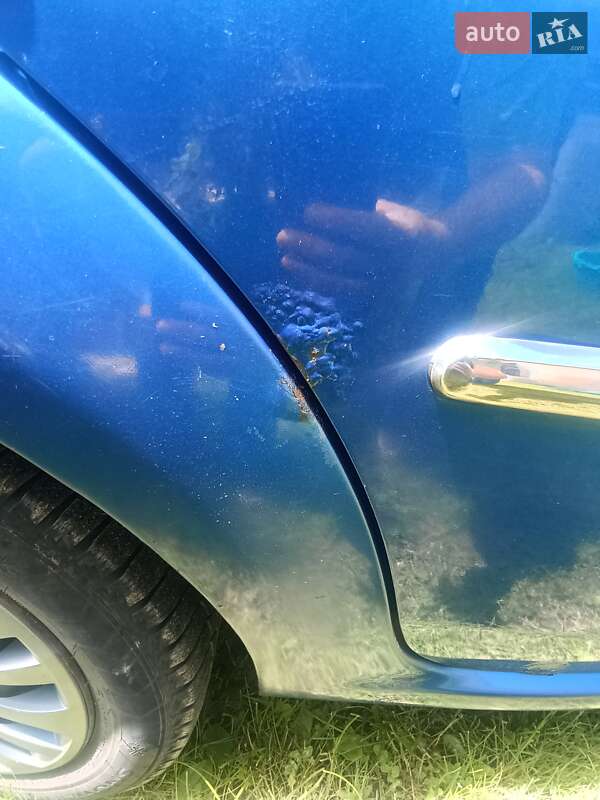 Седан Dacia Logan 2006 в Сваляві