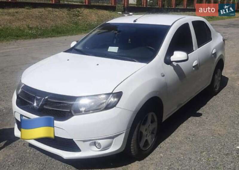 Седан Dacia Logan 2013 в Львове