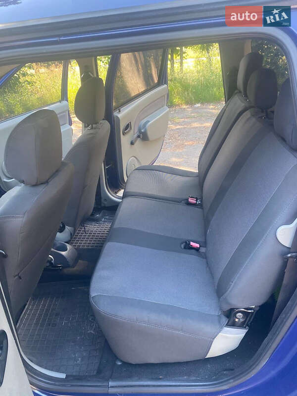 Седан Dacia Logan 2007 в Звенигородці