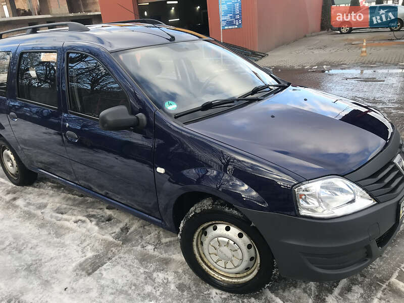 Седан Dacia Logan 2009 в Сарнах