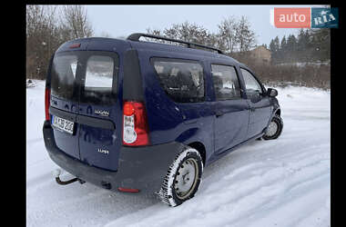 Седан Dacia Logan 2009 в Сарнах