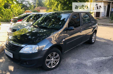 Седан Dacia Logan 2007 в Киеве