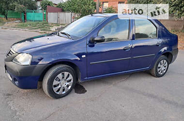 Седан Dacia Logan 2008 в Смілі