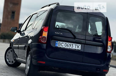 Седан Dacia Logan 2012 в Самборе