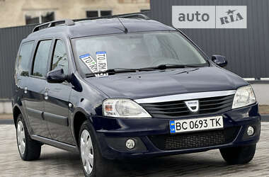 Седан Dacia Logan 2012 в Самборе