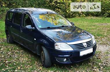 Седан Dacia Logan 2010 в Львове