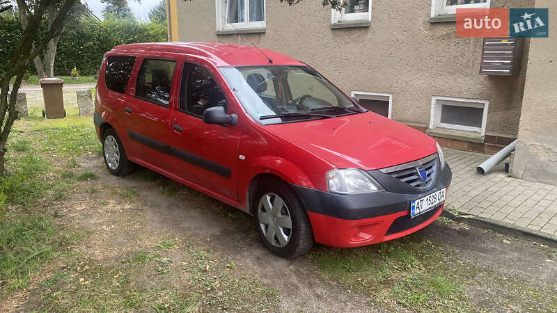 Седан Dacia Logan 2008 в Малій Висці