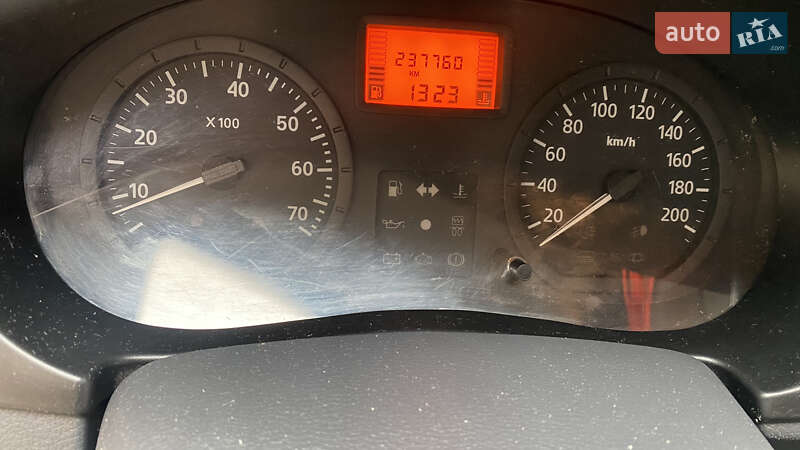 Седан Dacia Logan 2008 в Малій Висці