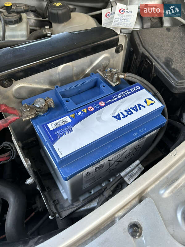 Седан Dacia Logan 2008 в Черновцах