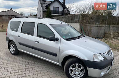 Седан Dacia Logan 2008 в Черновцах