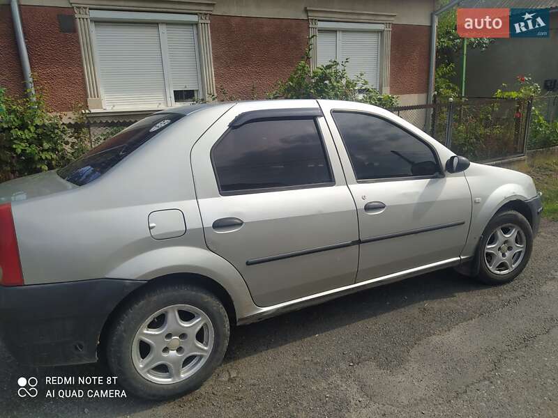 Седан Dacia Logan 2006 в Мукачево