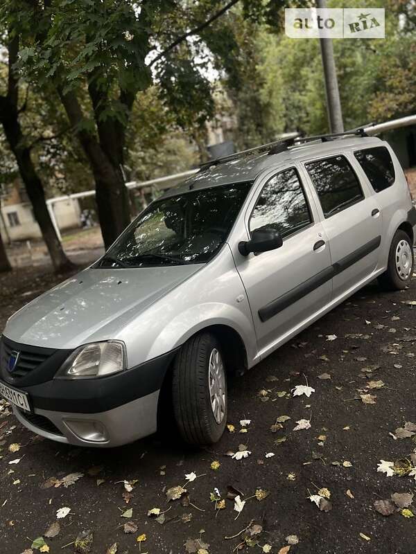 Седан Dacia Logan 2008 в Одесі