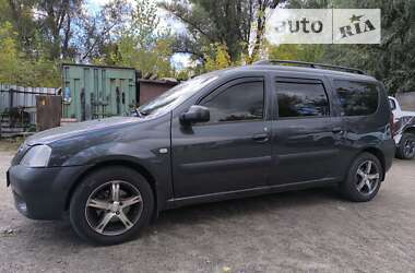 Седан Dacia Logan 2008 в Днепре