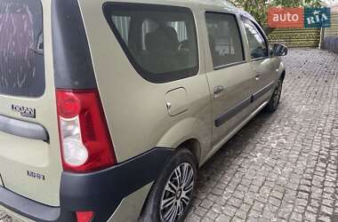 Седан Dacia Logan 2008 в Волочиську