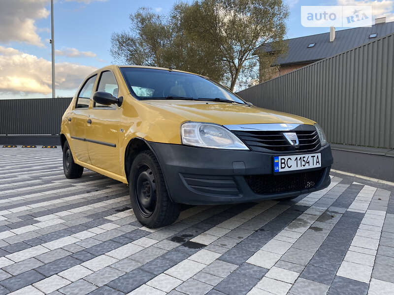 Седан Dacia Logan 2008 в Львове