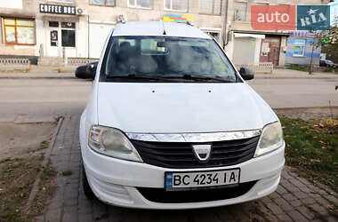 Седан Dacia Logan 2010 в Жовкве