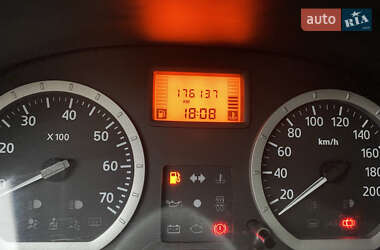 Седан Dacia Logan 2008 в 