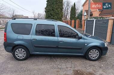 Седан Dacia Logan 2008 в Хоролі