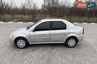 Седан Dacia Logan 2007 в Жовтих Водах