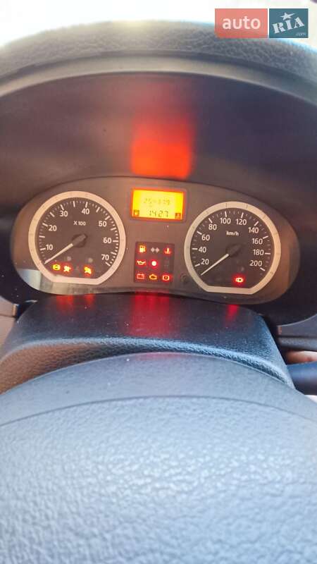 Седан Dacia Logan 2007 в Львове