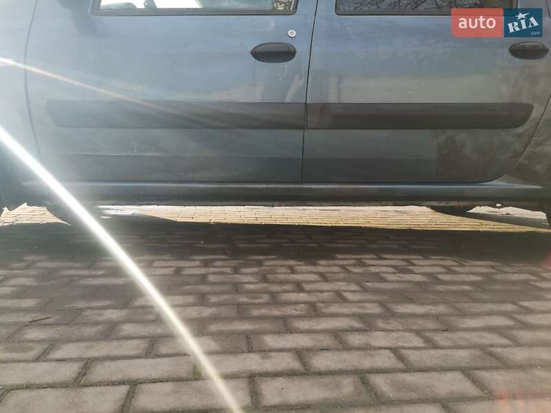Седан Dacia Logan 2007 в Виннице