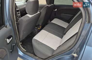 Седан Dacia Logan 2007 в  фото 4 Седан Dacia Logan 2007 в
