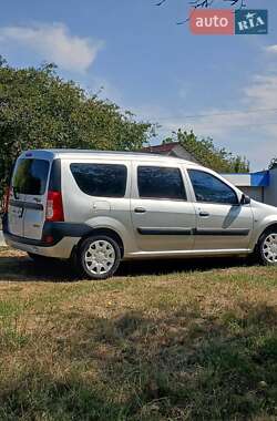 Седан Dacia Logan 2007 в Лисянці