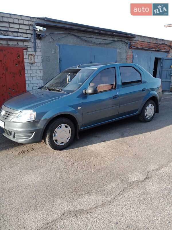 Седан Dacia Logan 2008 в Чернігові