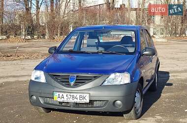 Седан Dacia Logan 2006 в Киеве