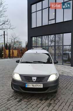 Седан Dacia Logan 2011 в Полтаві