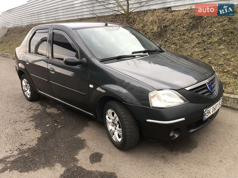 Седан Dacia Logan 2007 в Ровно