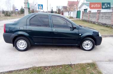 Седан Dacia Logan 2006 в Вараші