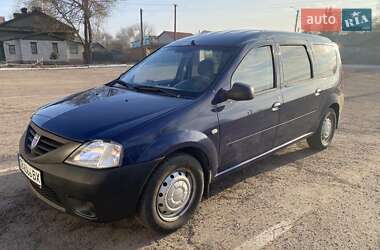 Седан Dacia Logan 2007 в Мені