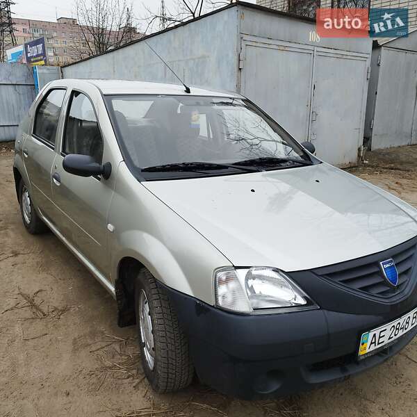 Седан Dacia Logan 2006 в Днепре