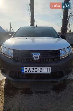 Седан Dacia Logan 2015 в Кропивницькому