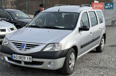 Седан Dacia Logan 2009 в Хусті