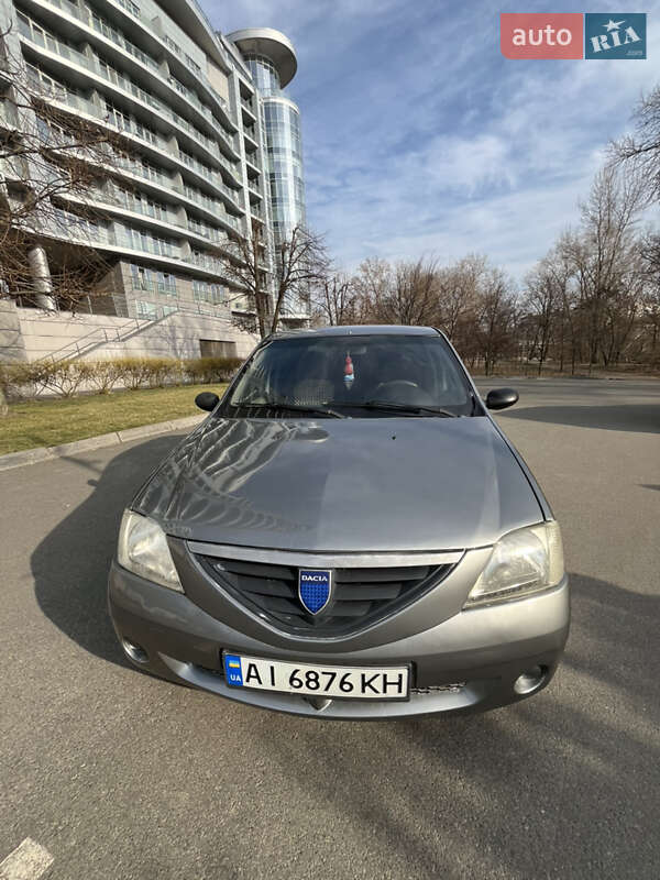 Седан Dacia Logan 2005 в Киеве