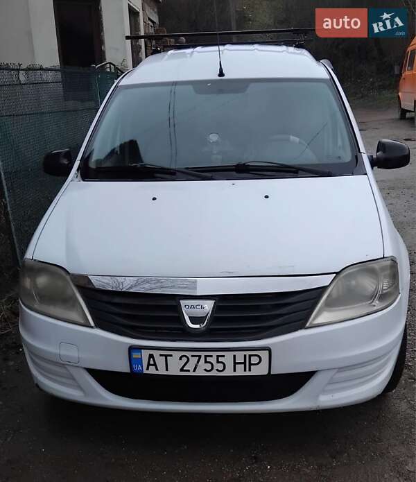 Седан Dacia Logan 2010 в Ивано-Франковске