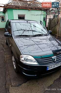 Седан Dacia Logan 2011 в 