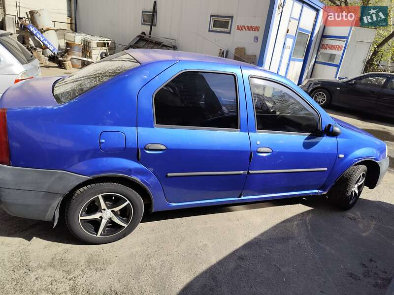 Седан Dacia Logan 2007 в Києві