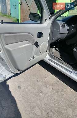 Седан Dacia Logan 2008 в 