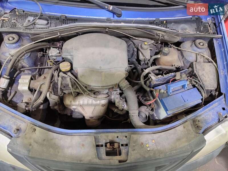 Седан Dacia Logan 2007 в Києві