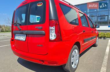 Седан Dacia Logan 2009 в 